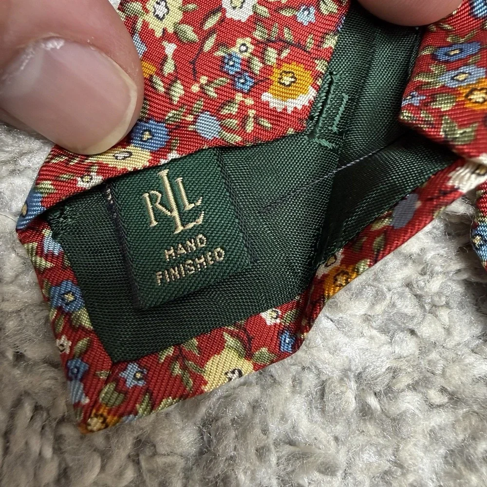 Lauren Ralph Lauren Red Floral Silk Tie Necktie USA  (3.5